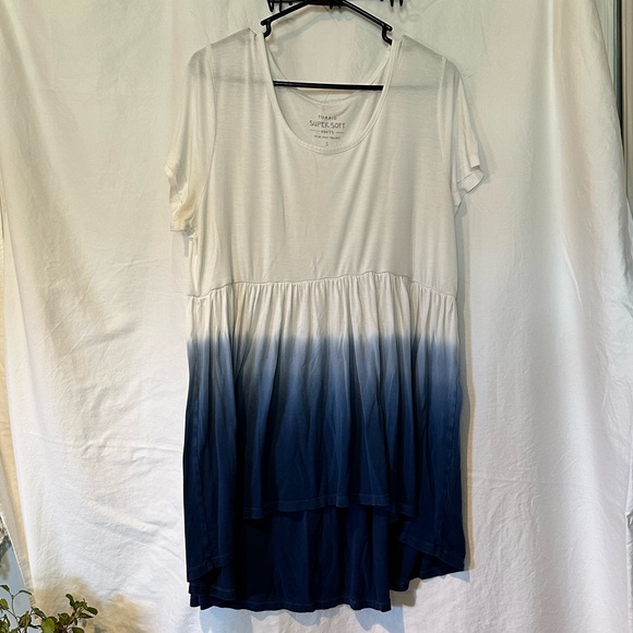 Torrid Babydoll Tee - Size 1 (1X) - Picture 1 of 3